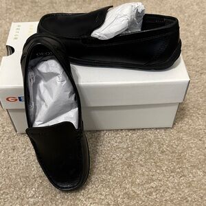 Boys Geox New Fast Driving Shoe-Uniform Shoe-Size EU31/USA 13